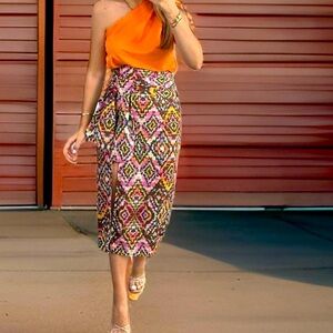 Zara Orange and Multicolor Patterned Midi Skirt